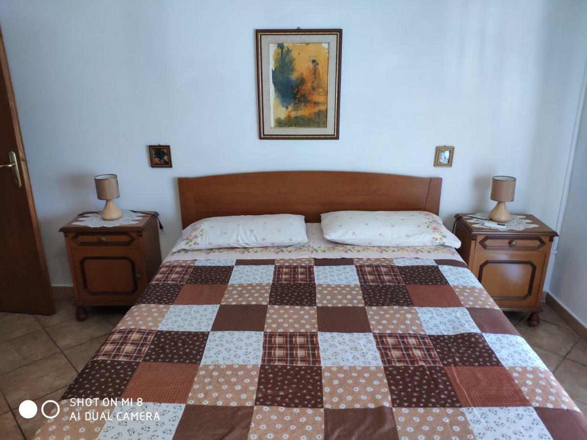 Old Style Flat Appartement Nebida Buitenkant foto